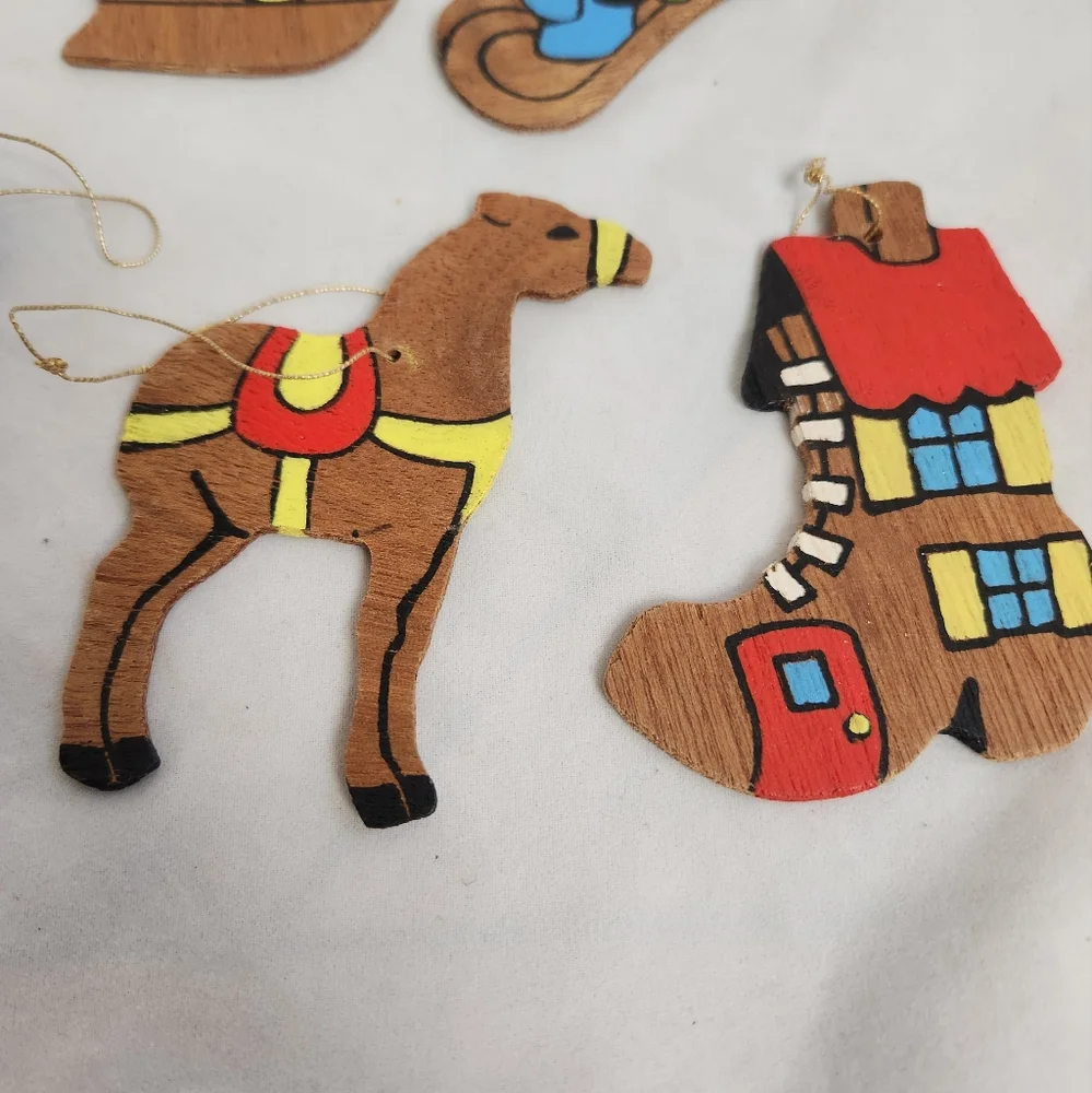 12 Flat Wooden Christmas Ornaments Vtg Snowman Bird Soldier Sled